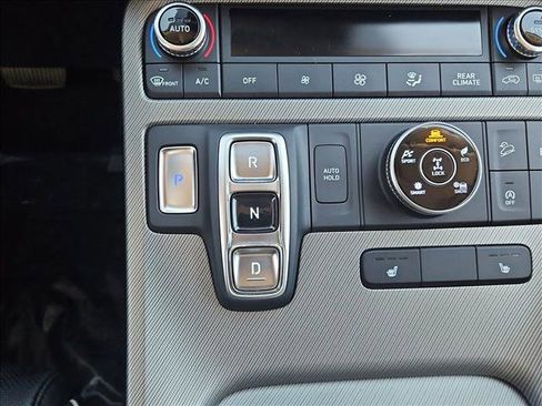 Used 2024 Hyundai Palisade SEL image 11