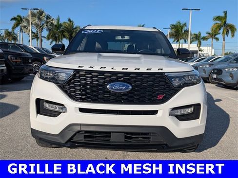 Certified 2023 Ford Explorer ST image 3