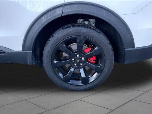 Used 2022 Ford Explorer ST w/ Equipment Group 401A AWD/4WD image 11