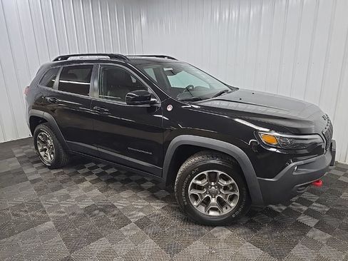 Used 2022 Jeep Cherokee Trailhawk w/ Premium Leather Package AWD/4WD image 7
