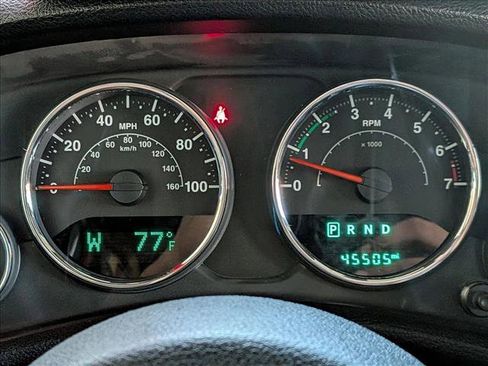 Used 2017 Jeep Wrangler Unlimited Rubicon w/ Connectivity Group image 11