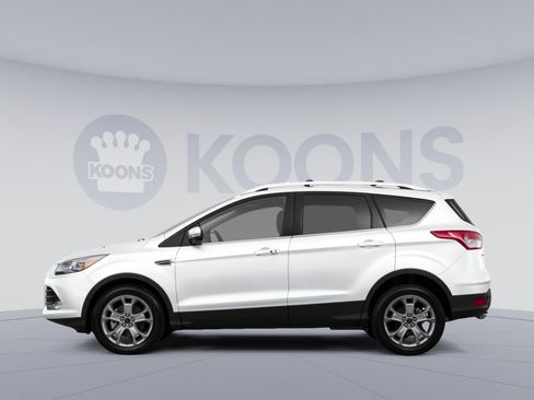 Used 2015 Ford Escape Titanium FWD image 2