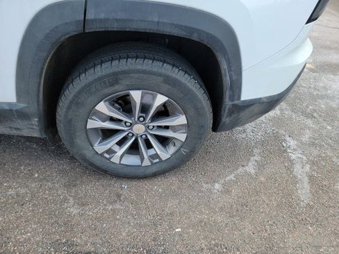 Certified 2025 Chevrolet Equinox LT w/ Convenience Package II image 7