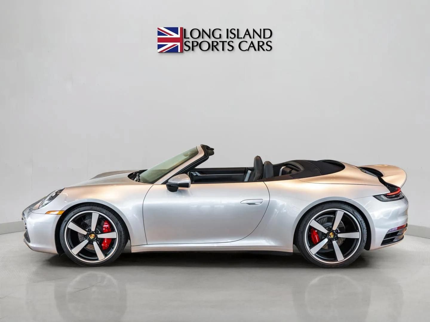 Used 2020 Porsche 911 Cabriolet image 13