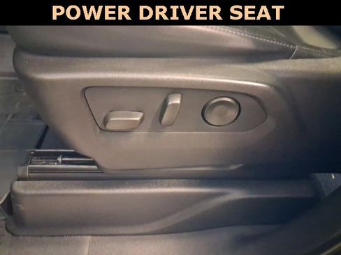 Used 2021 Chevrolet Tahoe LT w/ LT Signature Package image 20