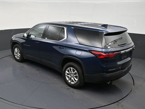 Used 2023 Chevrolet Traverse LS FWD image 14