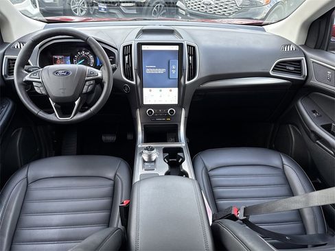 Used 2022 Ford Edge SEL w/ Convenience Package image 10