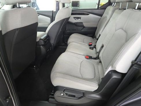 Used 2023 Honda Pilot LX image 35