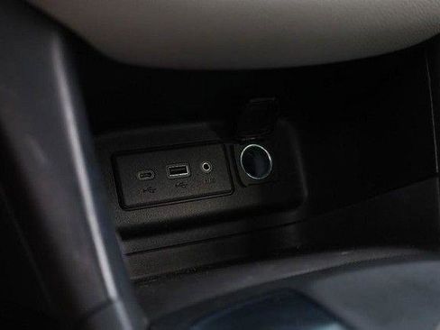 Used 2020 Chevrolet Equinox LS FWD image 14
