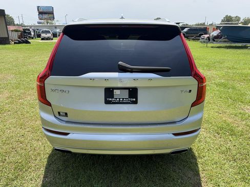 Used 2021 Volvo XC90 T6 Momentum w/ Climate Package AWD/4WD image 4