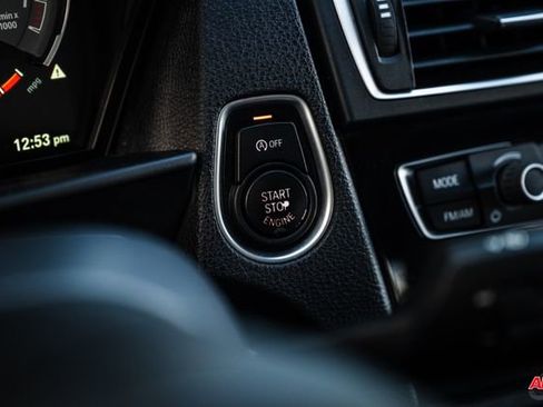 Used 2017 BMW M2 image 91