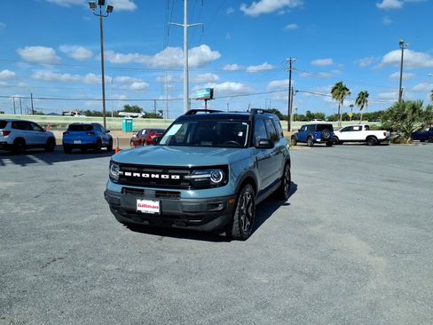Used 2022 Ford Bronco Sport Outer Banks w/ Tech Package AWD/4WD image 4