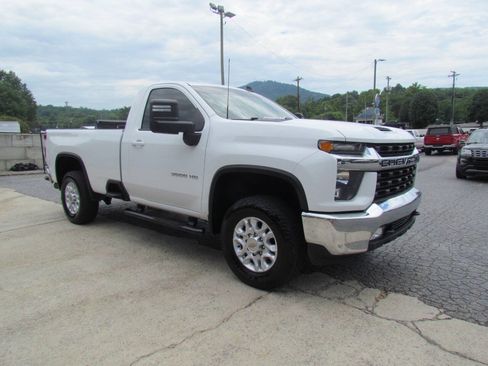 Used 2022 Chevrolet Silverado 3500 LT w/ Convenience Package AWD/4WD image 6