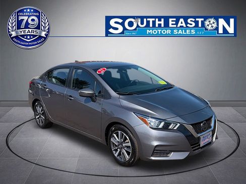 Used 2021 Nissan Versa SV FWD image 2