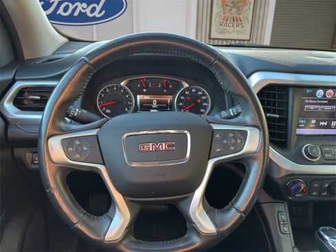 Used 2018 GMC Acadia SLT image 20