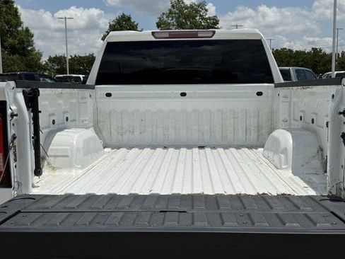 Used 2023 GMC Sierra 1500 SLT w/ SLT Premium Package AWD/4WD image 32