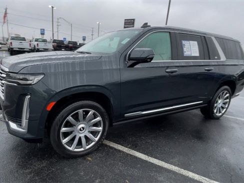 Used 2022 Cadillac Escalade ESV Premium Luxury Platinum image 6