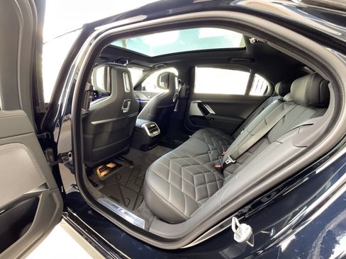 New 2026 BMW 740i w/ Executive Package RWD image 24