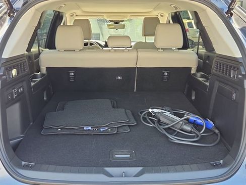 Used 2025 MAZDA CX-70 Plug-In Hybrid w/ Premium Pkg AWD/4WD image 16
