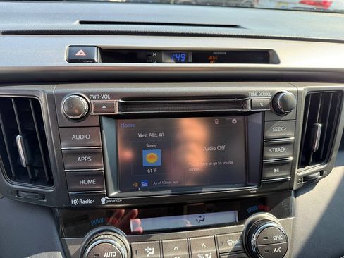 Used 2015 Toyota RAV4 XLE AWD/4WD image 19