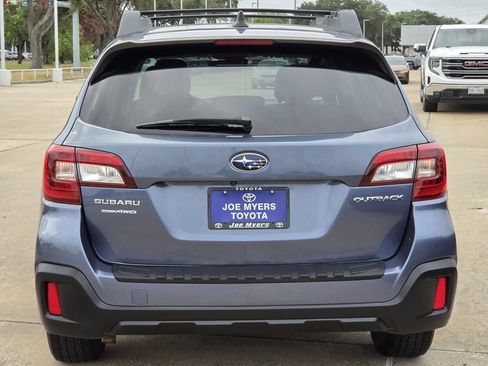 Used 2018 Subaru Outback 2.5i Premium AWD/4WD image 8