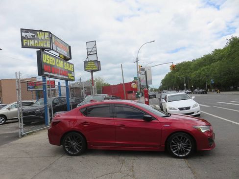 Used 2019 Acura ILX FWD image 9