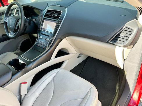 Used 2020 Lincoln Nautilus Reserve w/ Equipment Group 201A image 31