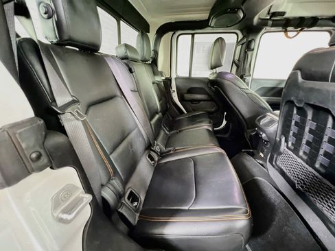 Used 2021 Jeep Gladiator Mojave AWD/4WD image 25