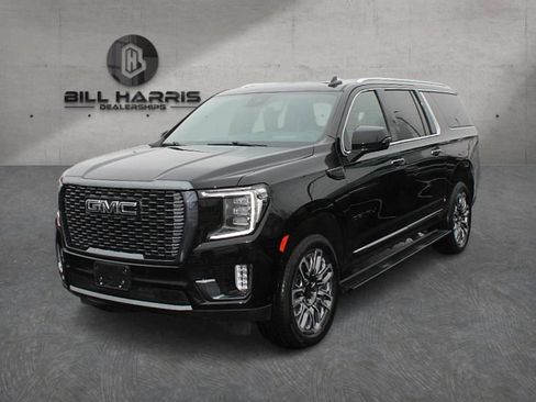Used 2023 GMC Yukon XL Denali Ultimate image 1