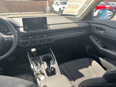 Used 2024 Honda Accord EX image 41