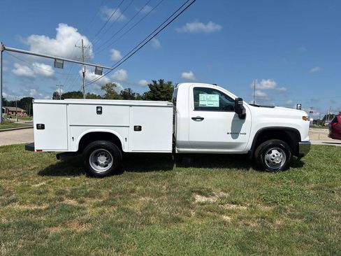 New 2025 Chevrolet Silverado 3500 W/T w/ WT Convenience Package image 2