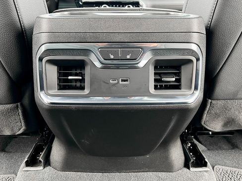 Used 2025 GMC Sierra 1500 Denali image 22