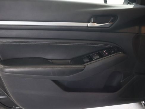 Used 2023 Nissan Altima 2.5 SL FWD image 15