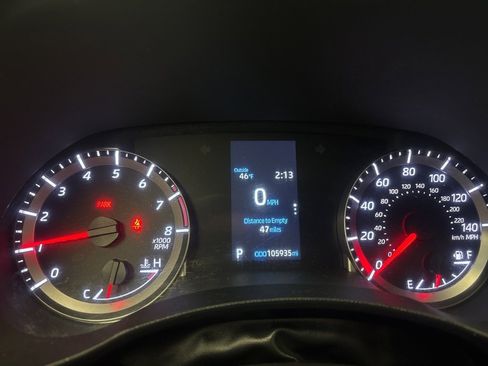 Used 2022 Toyota Highlander LE image 23