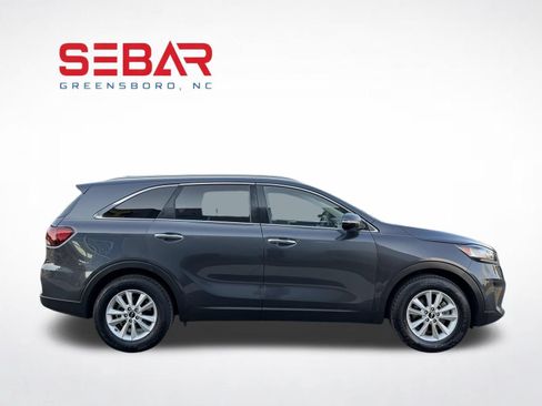 Used 2019 Kia Sorento AWD V6 w/ LX V6 Convenience Package image 5