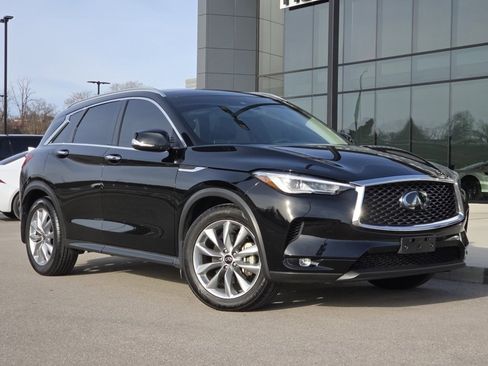 Used 2021 INFINITI QX50 Luxe w/ Cargo Package image 2