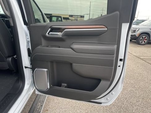 New 2026 GMC Sierra 1500 Denali w/ Denali Reserve Package AWD/4WD image 22