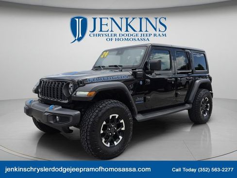 Used 2024 Jeep Wrangler Unlimited Rubicon 4xe AWD/4WD image 11