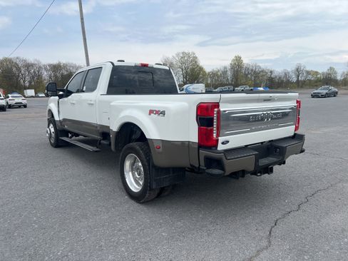Used 2026 Ford F450 King Ranch w/ FX4 Off-Road Package AWD/4WD image 4