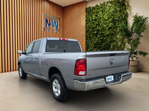 Used 2021 RAM 1500 Classic SLT image 27