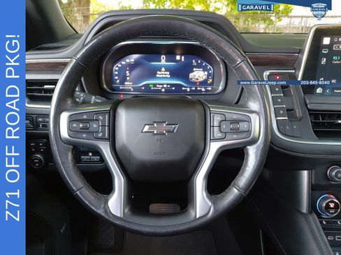Used 2022 Chevrolet Tahoe Z71 w/ Z71 Off-Road Package AWD/4WD image 4