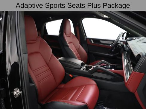 Used 2024 Porsche Cayenne Turbo GT AWD/4WD image 10