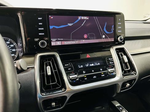 Used 2021 Kia Sorento SX AWD/4WD image 15
