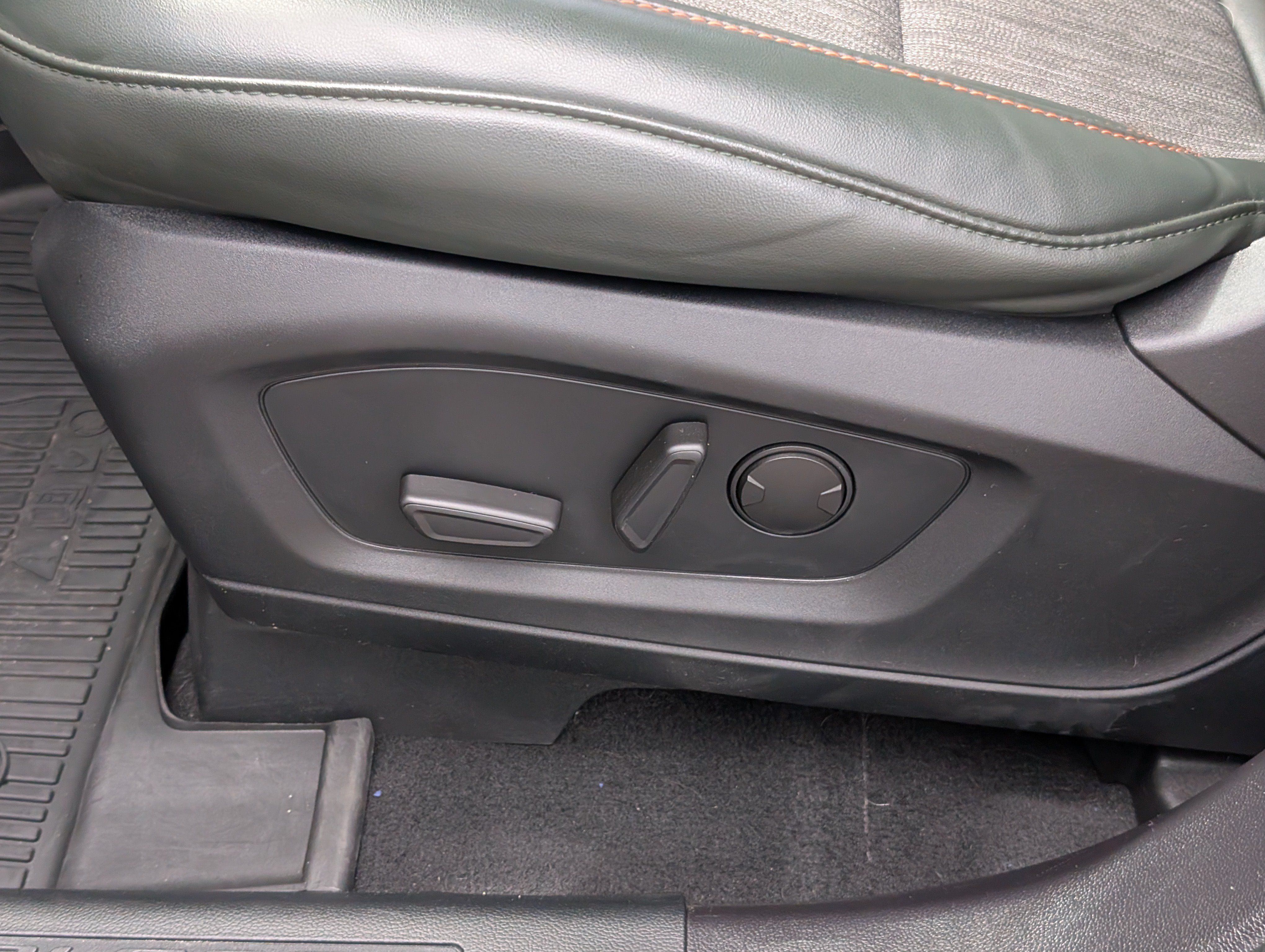Used 2022 Ford Explorer Timberline AWD/4WD image 15