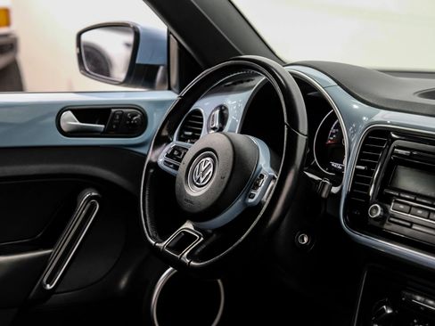 Used 2014 Volkswagen Beetle 2.5 FWD image 18