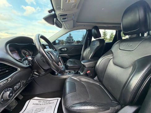 Used 2021 Jeep Cherokee Limited AWD/4WD image 14