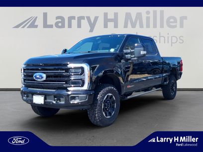 New 2025 Ford F350 Platinum w/ Tremor Off-Road Package