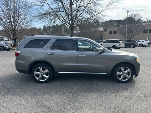 Used 2011 Dodge Durango Citadel w/ Trailer Tow Group IV image 4