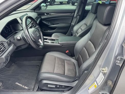 Used 2019 Honda Accord Sport image 12