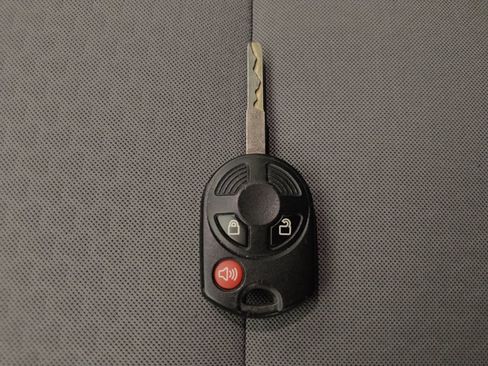 Used 2018 Ford Escape SE FWD image 32